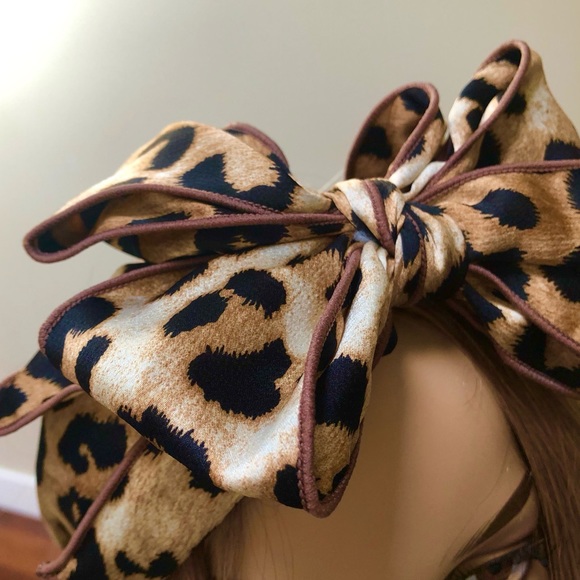 Kitty Kerchief - Leopard Headband 🐆 - Picture 1 of 3